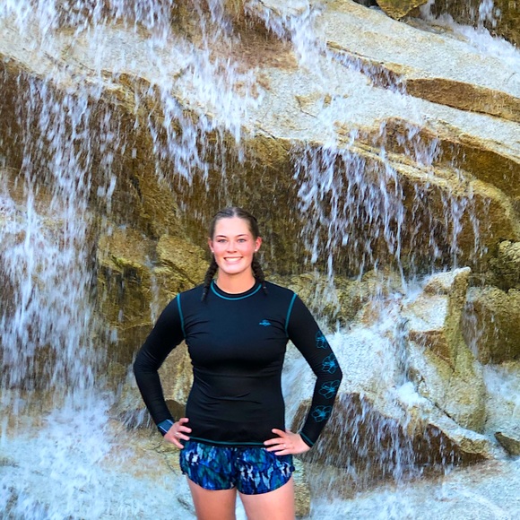 Meet your Posher, Zoe - Picture 1 of 1